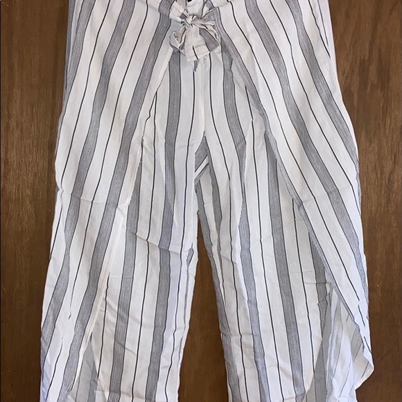 Tulip Pants - Picture 2 of 4